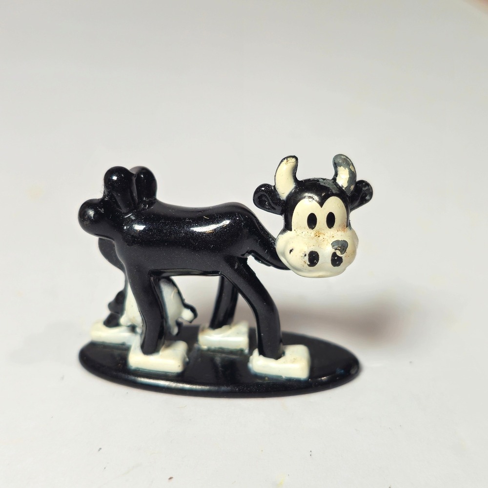 Jada Toys Clarabelle Cow Figure Unisex OS Black Good Disney Nano Metalfigs Metal